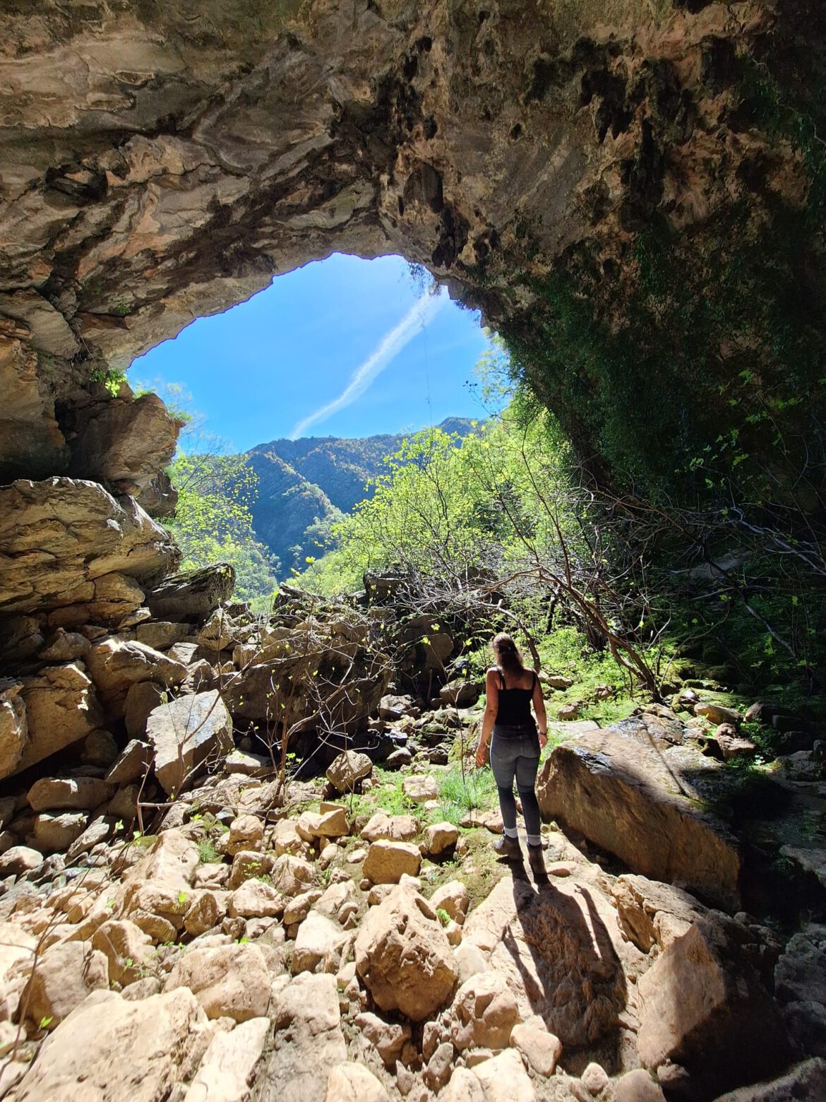 Hiken naar de Obod Cave