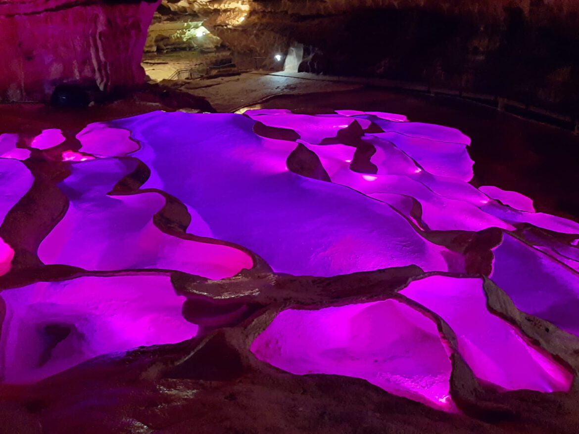 Saint-Marcel grot in de Ardèche