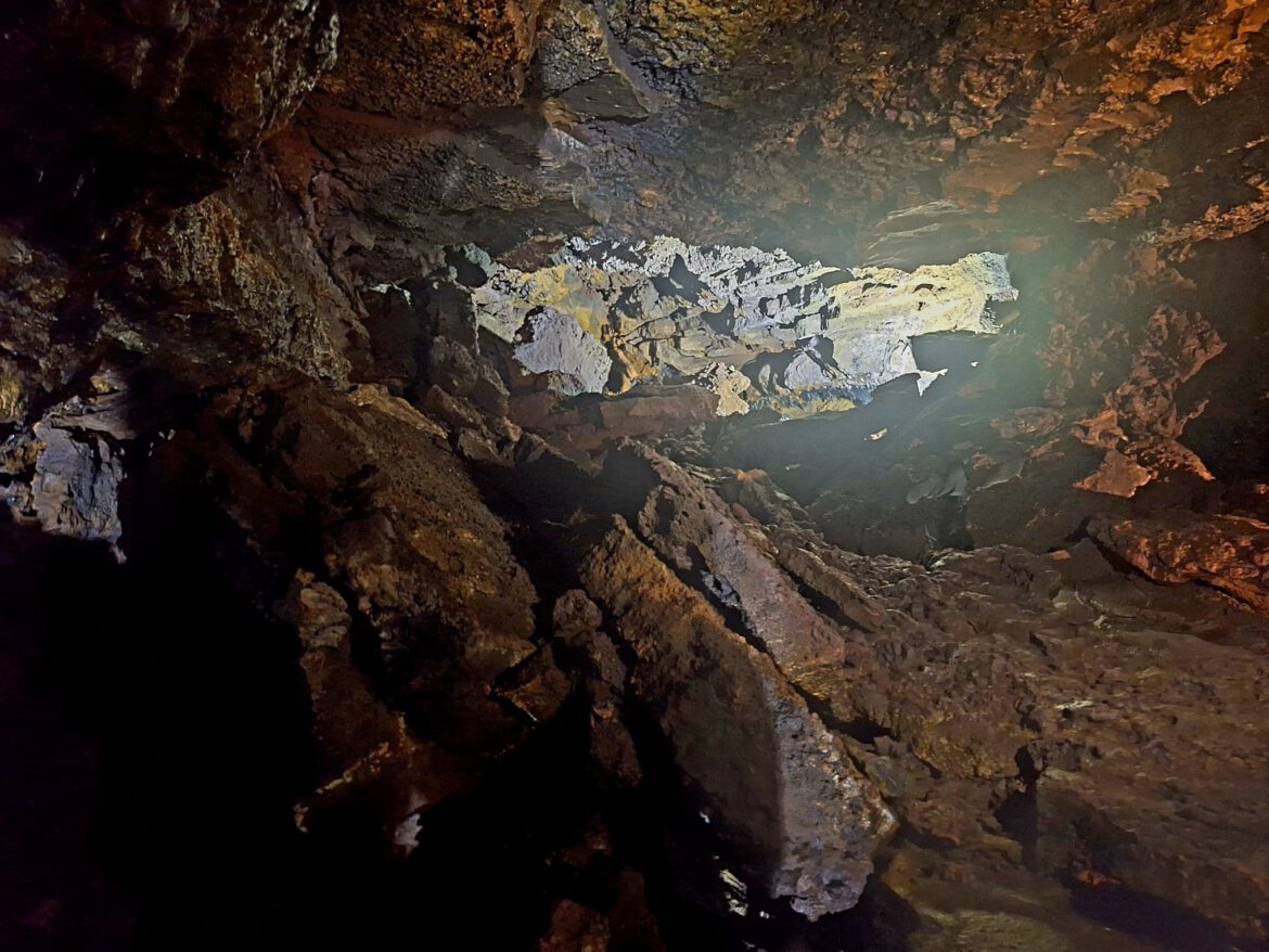 Gruta do carvão op São Miguel