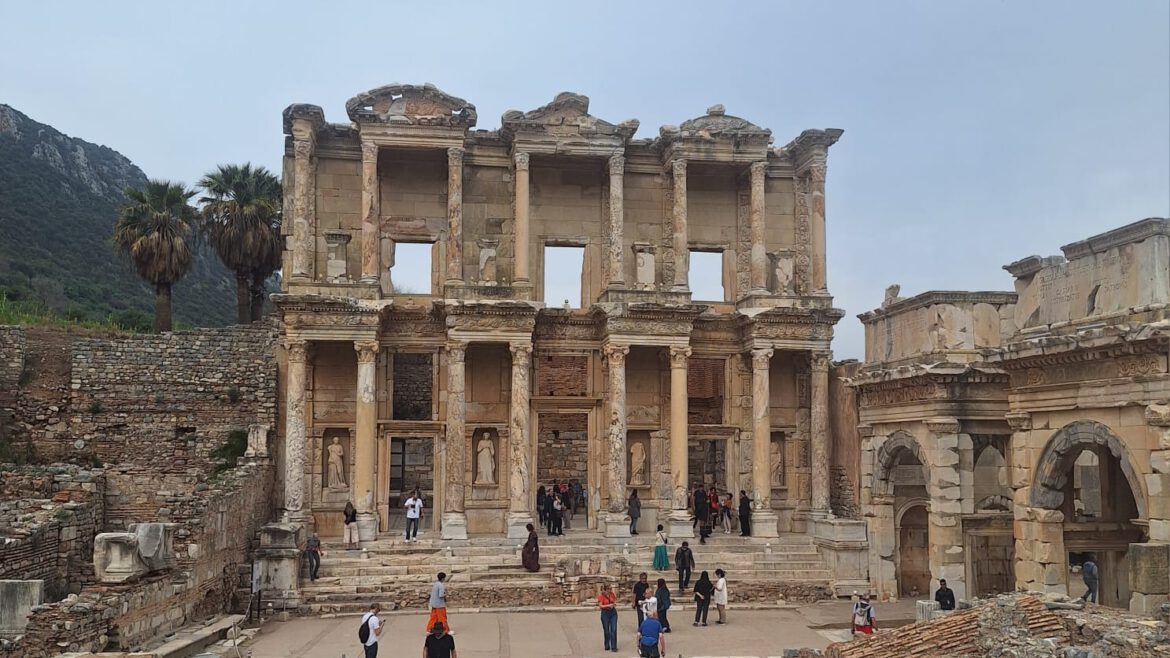 Bezoek het oude Ephesus met ‘The library of Celsus’